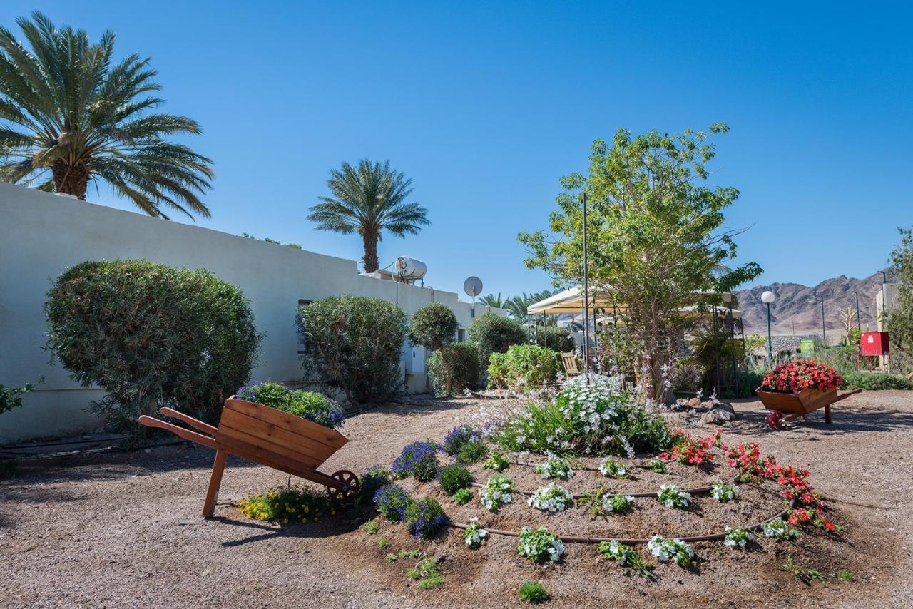 Eilot Kibbutz Country Lodging เอลัต ภายนอก รูปภาพ