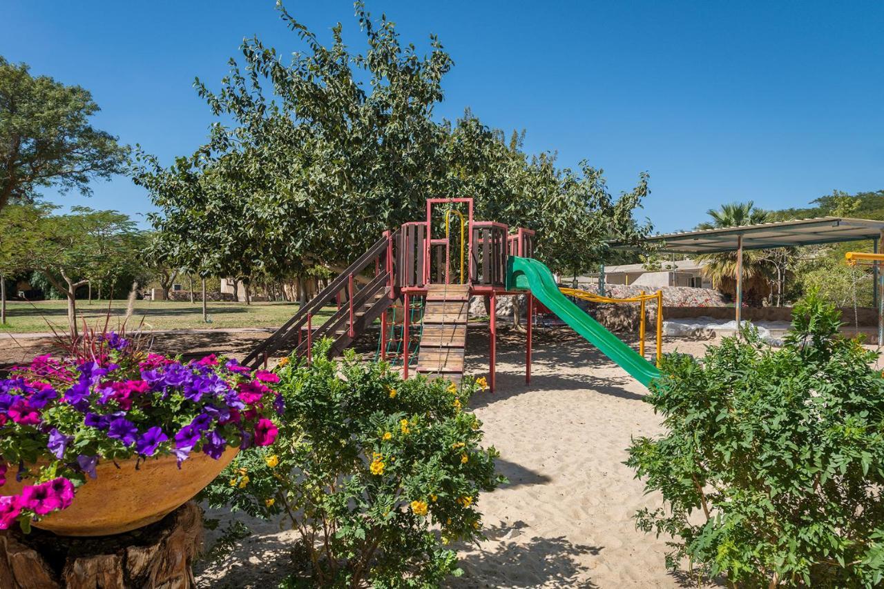 Eilot Kibbutz Country Lodging เอลัต ภายนอก รูปภาพ
