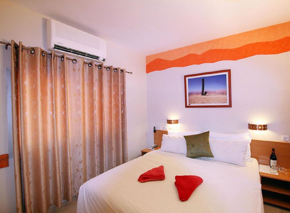 Eilot Kibbutz Country Lodging เอลัต ภายนอก รูปภาพ