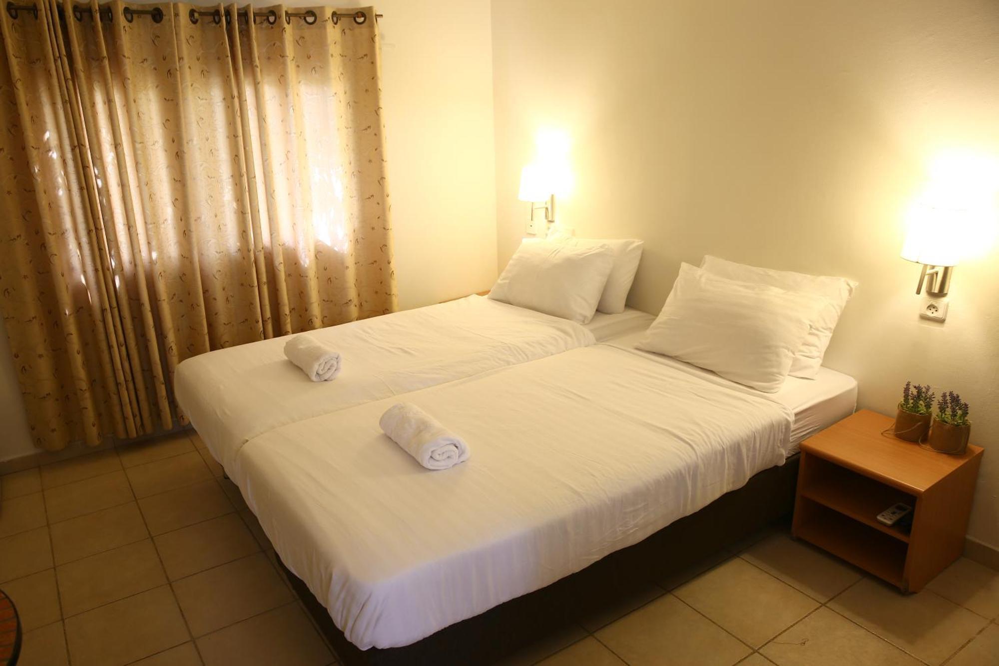 Eilot Kibbutz Country Lodging เอลัต ห้อง รูปภาพ