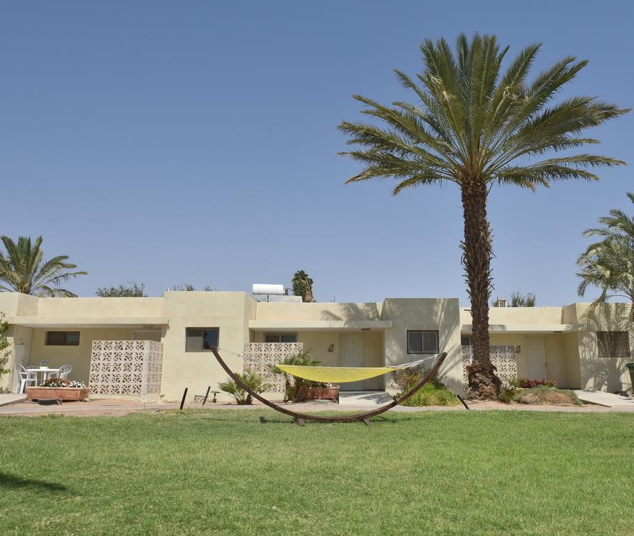 Eilot Kibbutz Country Lodging เอลัต ภายนอก รูปภาพ