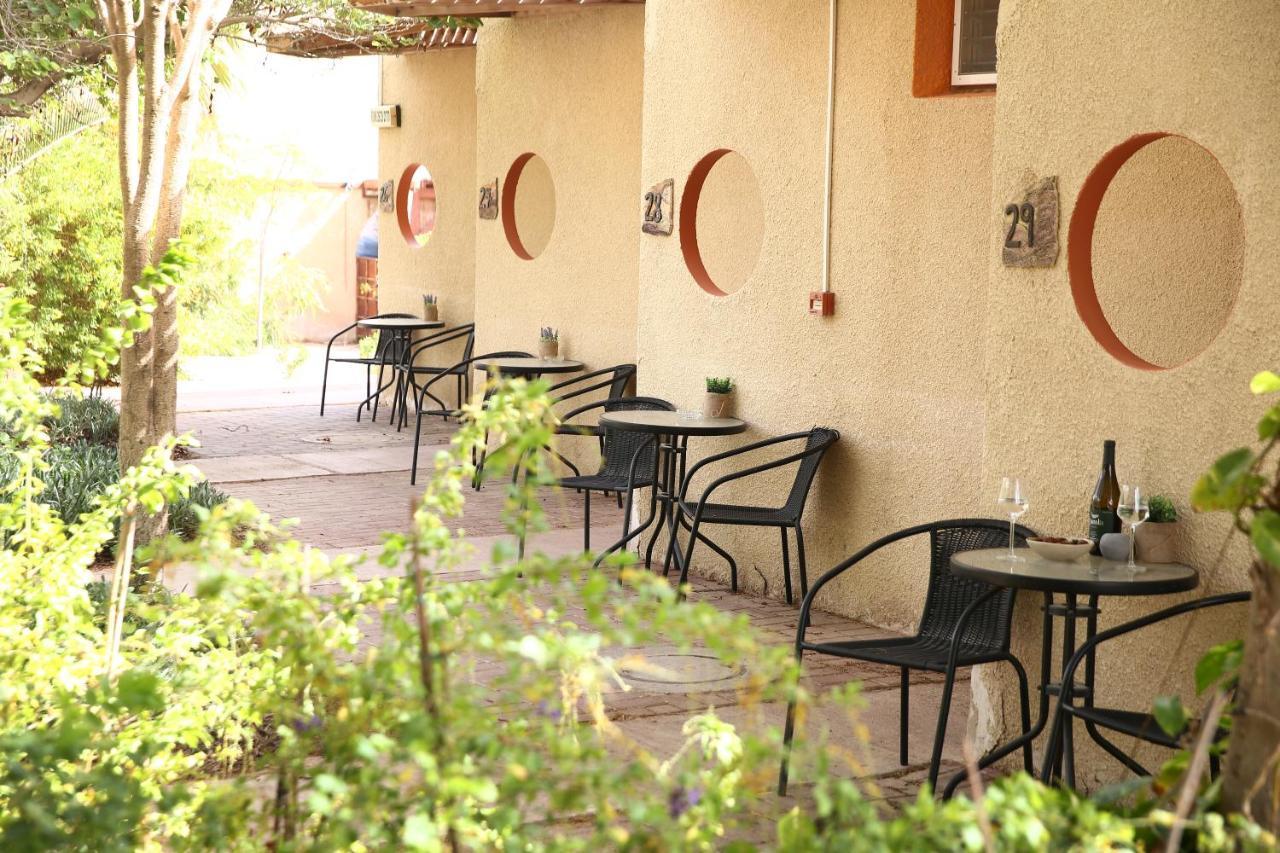 Eilot Kibbutz Country Lodging เอลัต ภายนอก รูปภาพ
