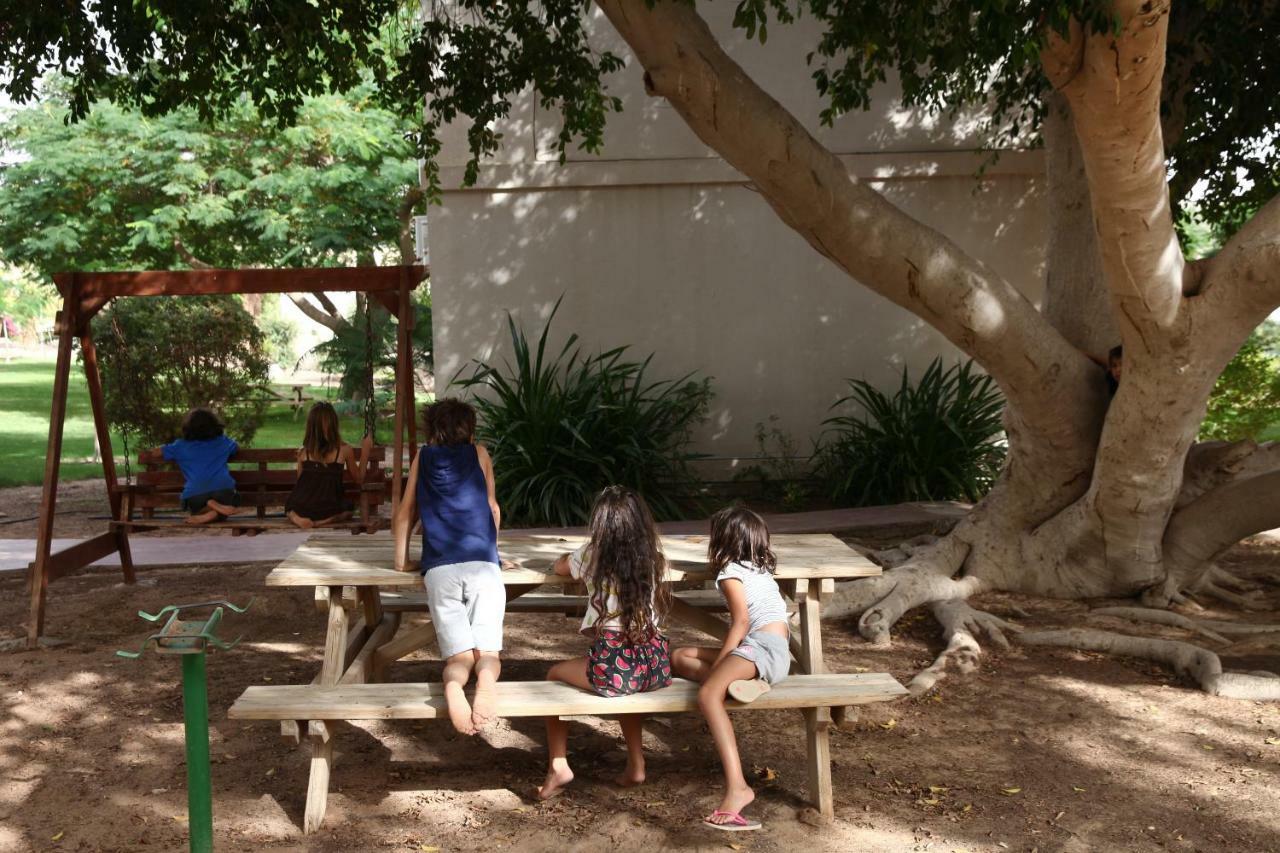 Eilot Kibbutz Country Lodging เอลัต ภายนอก รูปภาพ