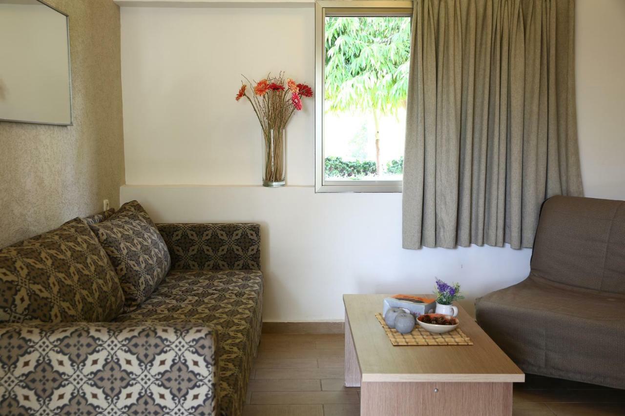 Eilot Kibbutz Country Lodging เอลัต ภายนอก รูปภาพ