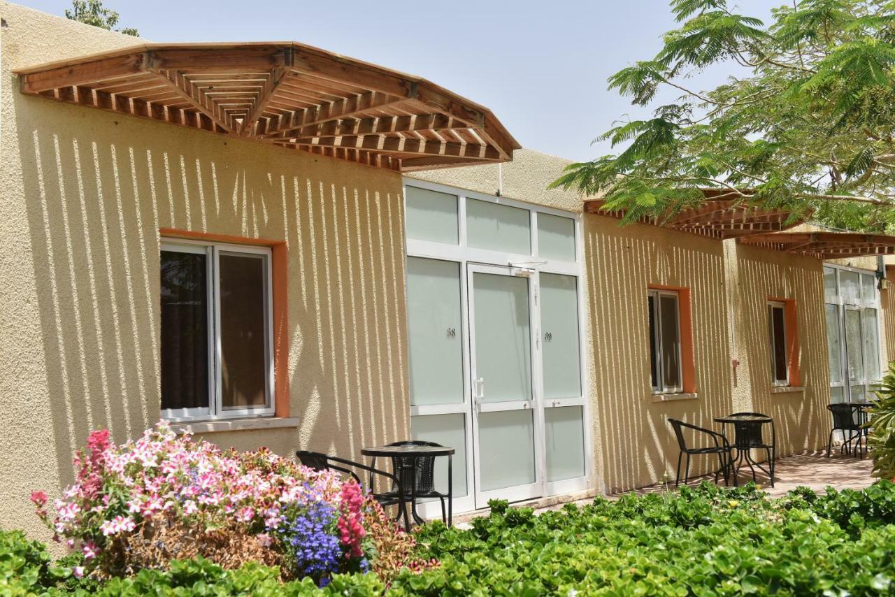 Eilot Kibbutz Country Lodging เอลัต ภายนอก รูปภาพ